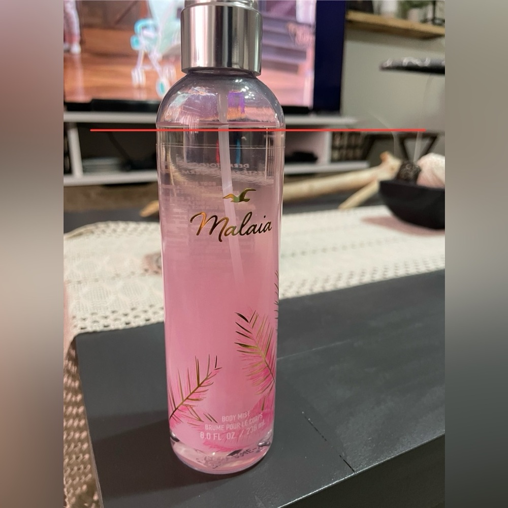 Hollister Malaia 8oz bottle